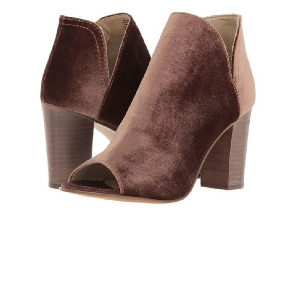 Steve Madden Kaitt Booties
